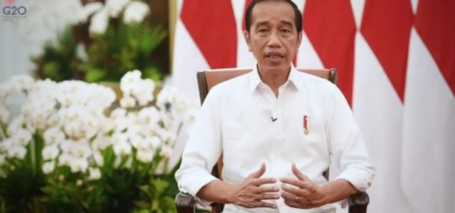 Jokowi Cabut Larangan Ekspor Migor