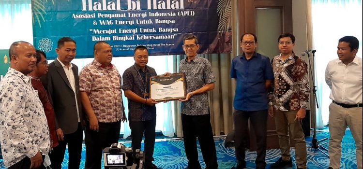 Diganjar Penghargaan dari APEI, Dirut PLN: Ini Bukti Kinerja PLN Luar Biasa