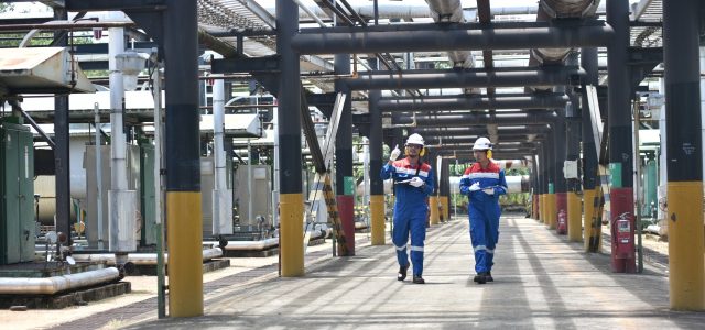 Tunjukan Komitmen Kuat Beberlanjutan, Pertamina Raih Penghargaan Sustainability Business Award 2022