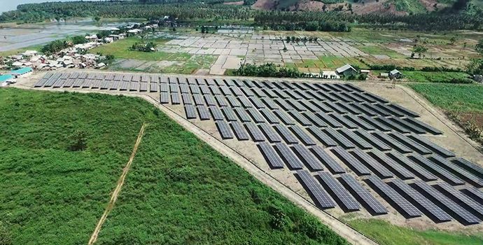 IESR: Indonesia Perlu Tambah 14 Gigawatt Pembangkit Energi Bersih