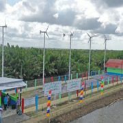 Desa Energi Berdikari Cilacap, Hadirkan Green Energy Bertenaga Surya dan Angin