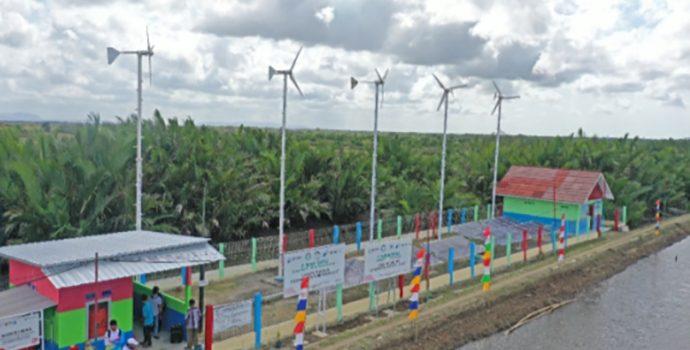 Desa Energi Berdikari Cilacap, Hadirkan Green Energy Bertenaga Surya dan Angin