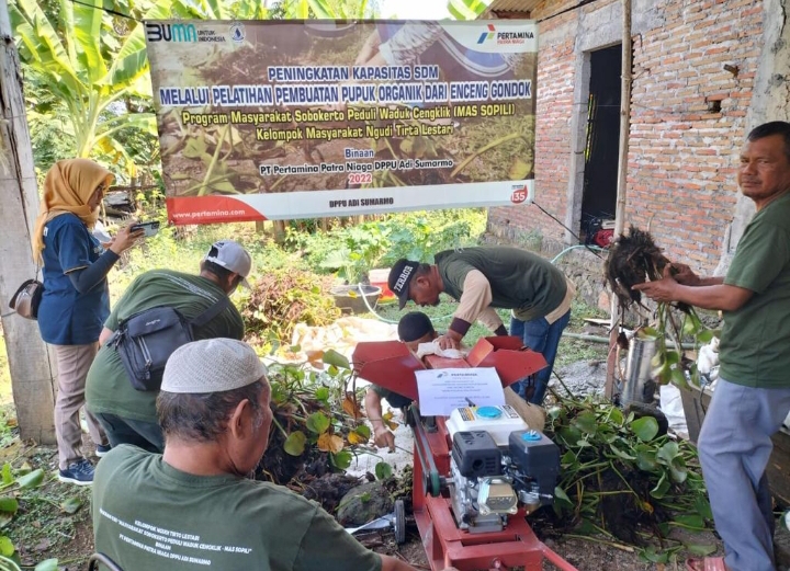 Pertamina Edukasi Masyarakat Manfaatkan Eceng Gondok Sebagai Sumber Energi Baru Terbarukan