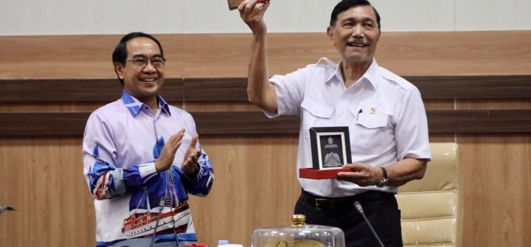 Jurus Luhut Agar Pemanfaatan EBT di RI Optimal