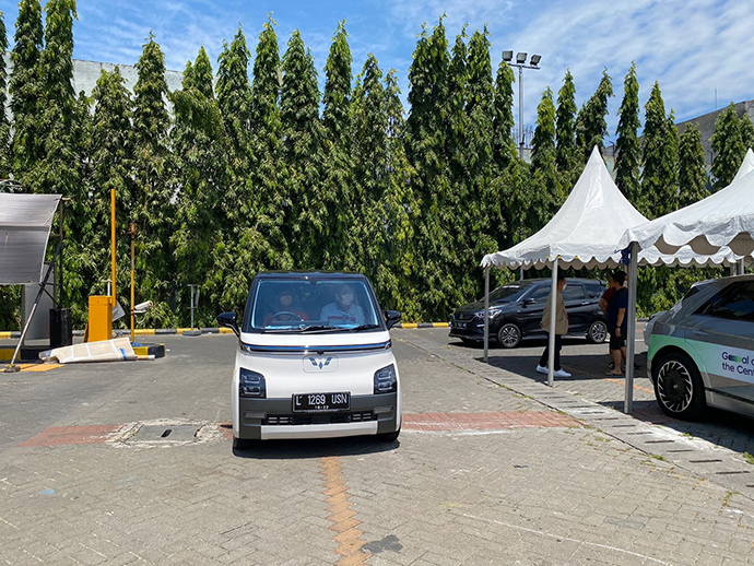 Kendaraan Listrik Makin Diminati