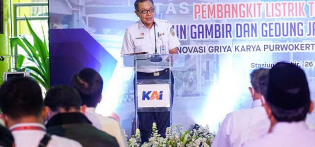 Transisi ke EBT, KAI Resmikan Pemasangan Solar Panel di Stasiun dan Perkantoran