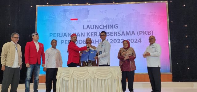 Teken Perjanjian Kerja Bersama, Manajemen dan SP PLN Sepakat Akselerasi Transformasi Perusahaan