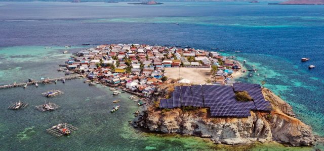 Hari Listrik Nasional ke-77, PLN Terus Berkomitmen Terangi Negeri