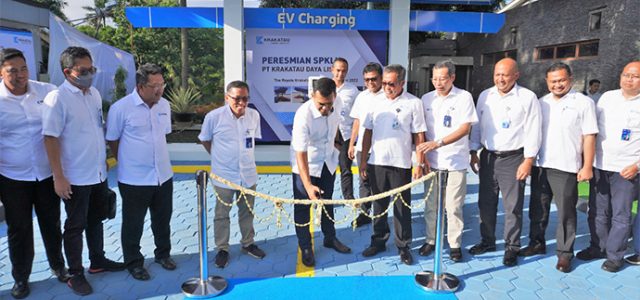 Krakatau Steel Resmikan SPKLU Demi Wujudkan Green Industry