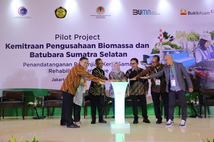 Kemitraan Pengusahaan Biomassa Dorong Pengurangan Penggunaan Batu Bara