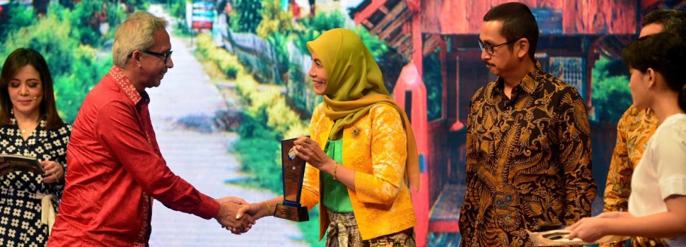 Jaga Perekonomian di Tengah Pandemi, PLN Raih Penghargaan BUMN Berprestasi