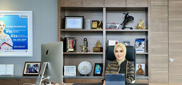 Forbes Kembali Pilih Nicke Widyawati dalam Daftar 100 Wanita Berpengaruh di Dunia