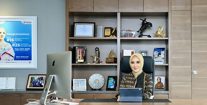 Forbes Kembali Pilih Nicke Widyawati dalam Daftar 100 Wanita Berpengaruh di Dunia