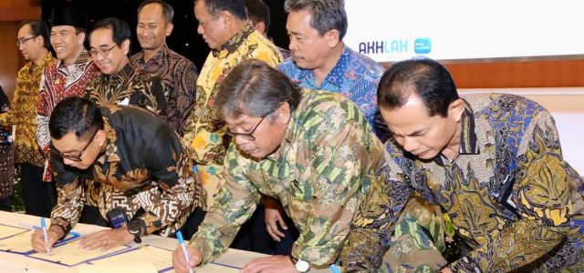 Lakukan Kerjasama Riset Dengan 16 Perguruan Tinggi Terbaik Di Indonesia PLN Makin Siap Menuju Nol Emisi Karbon