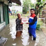 Banjir Melanda Semarang, Pertamina Gerak Cepat Salurkan Bantuan Bright Gas dan Sembako ke Posko Utama