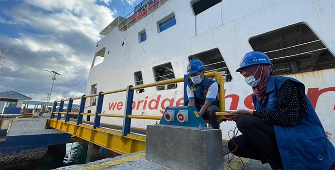 Sepanjang 2022, PLN Bangun 59 Anjungan Listrik Mandiri di Pelabuhan Rakyat Untuk Pasok Energi Bersih