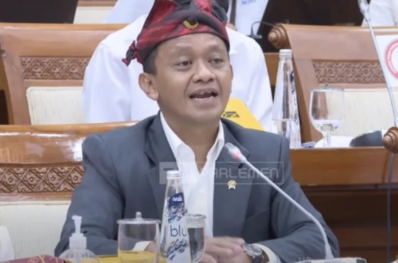 Soal Larangan Ekspor Biji Nikel, Bahlil: Indonesia Tak Akan Mundur
