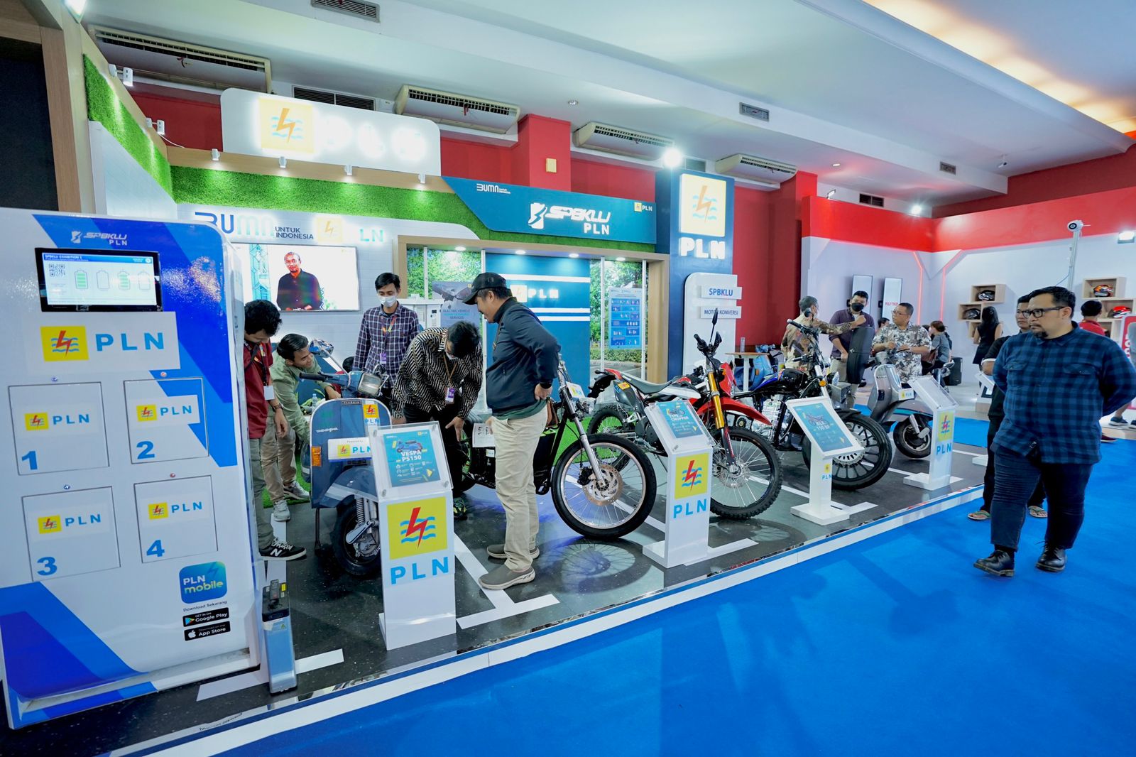 masyarakat-makin-tertarik-beli-kendaraan-listrik