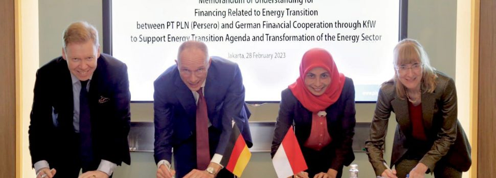 Kerja Sama Percepat Transisi Energi, PLN Raih Dukungan Pembiayaan 10,7 Triliun