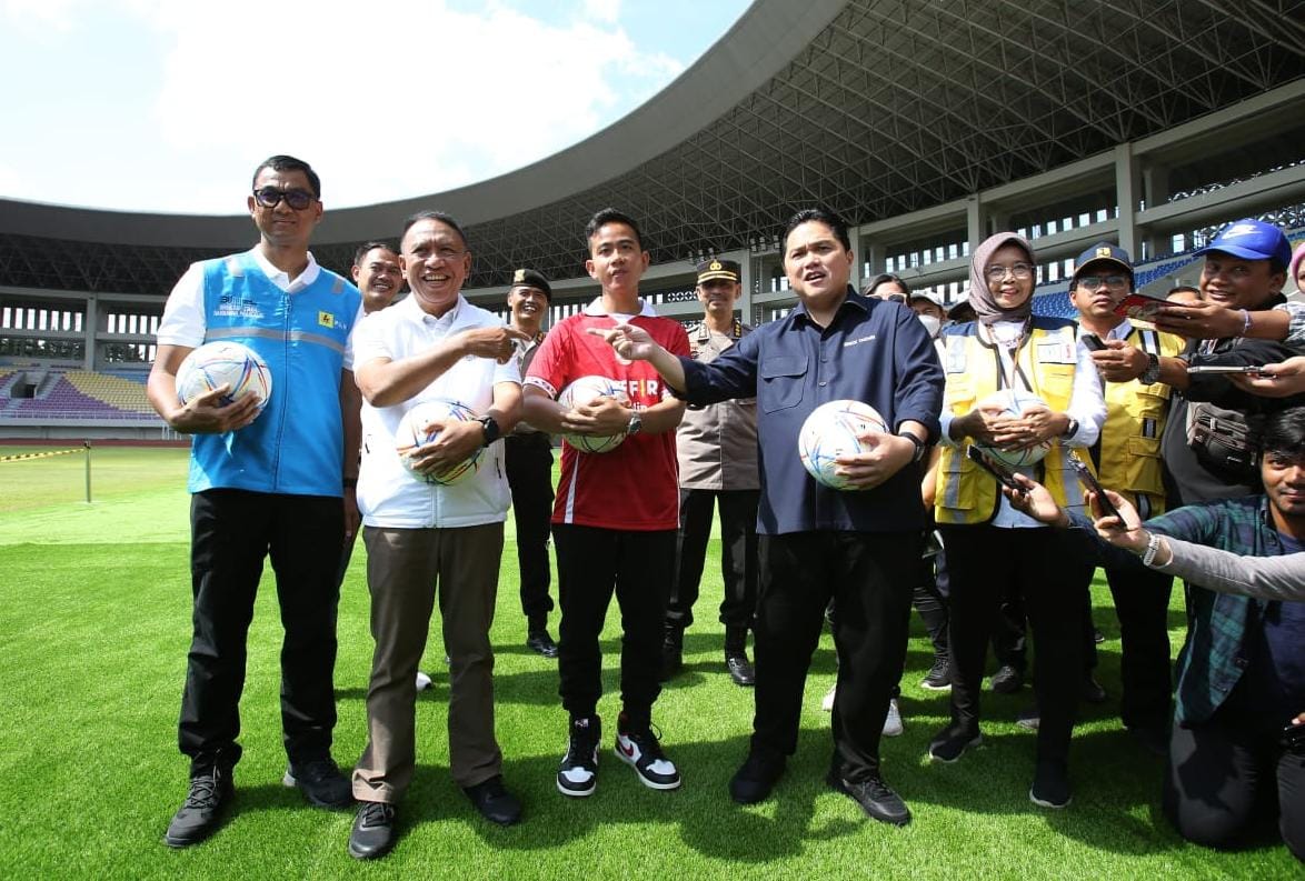 Cek Stadion Manahan Solo untuk Piala Dunia U-20, Ketum PSSI Pastikan Kesiapan Listrik Aman