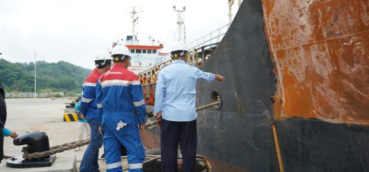 Dukung Investigasi dan Mitigasi Kapal MT Kristin, PIS Dampingi KNKT dan KLHK