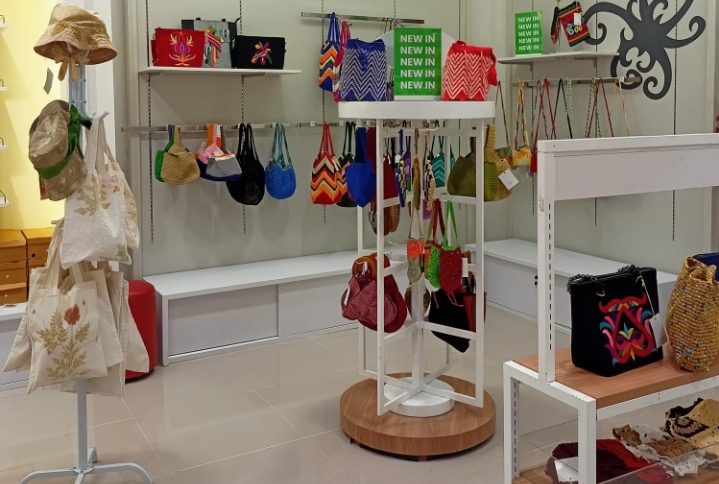 Hebat! Produk UMKM Rumah BUMN Pertamina Dijual di Department Store