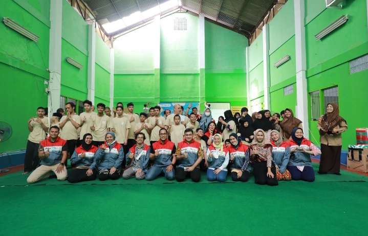 Elnusa Berbagi Energi Kepada Murid di SLB YPLB Nusantara Depok