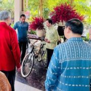 Melalui YBLL, Pertamina Siapkan 10 Sepeda Bambu untuk Kepala Negara ASEAN