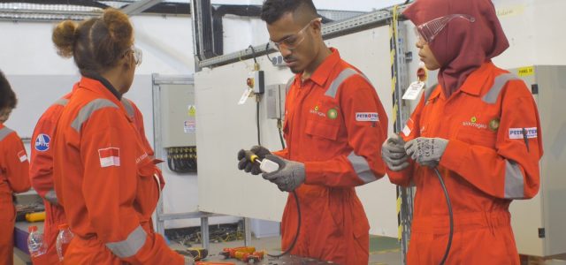 Hingga Saat ini, bp Kucurkan US$ 40 Juta untuk Program Sosial di Tangguh