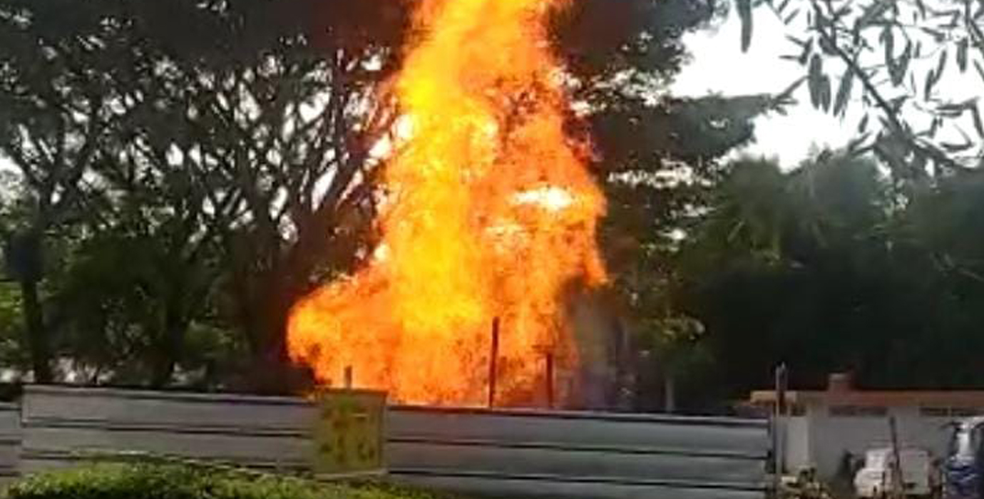 manajemen astra tunggu keputusan esdm soal semburan api di rest area cipali