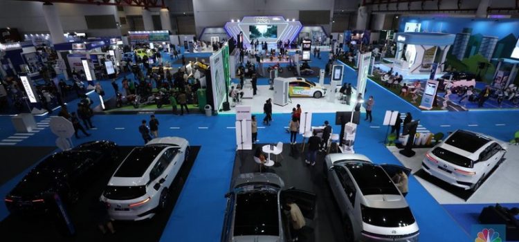 Kampanye Penggunaan EV, Volta Ikuti Pameran PEV 2023