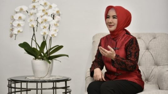 Nicke Widyawati dan Srikandi Pertamina Masuk 100 Perempuan Pemimpin Bisnis Paling Berpengaruh di Indonesia