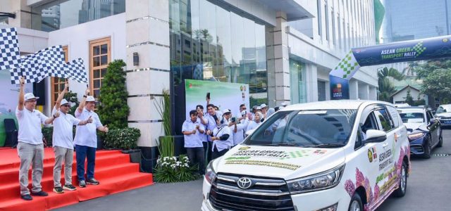Dukung Energi Bersih 8 Unit mobil Ikuti Green Transport Rally