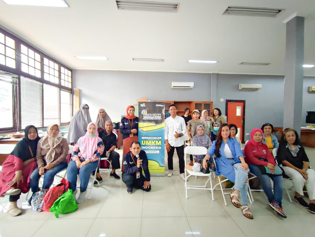 Tingkatkan Daya Saing, HUB UMK Jakarta Selenggarakan Pelatihan Foto Produk