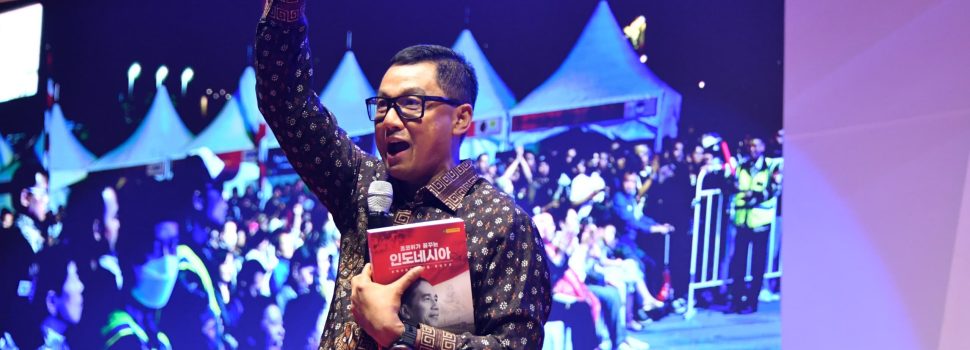 Jadi Tokoh Inspiratif Dunia, Biografi Jokowi Tulisan Dirut PLN Terbit di Korea