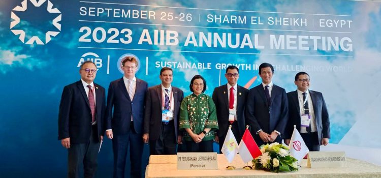 Di Sharm El-Sheikh, PLN Teken Kerja Sama Pendanaan Transisi Energi Bersama AIIB dan PT SMI