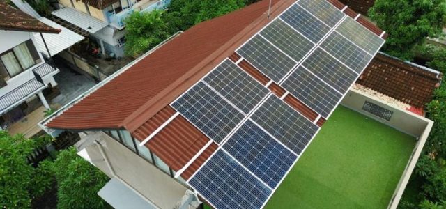 Jumlah Pelanggan Listrik Panel Surya Meningkat