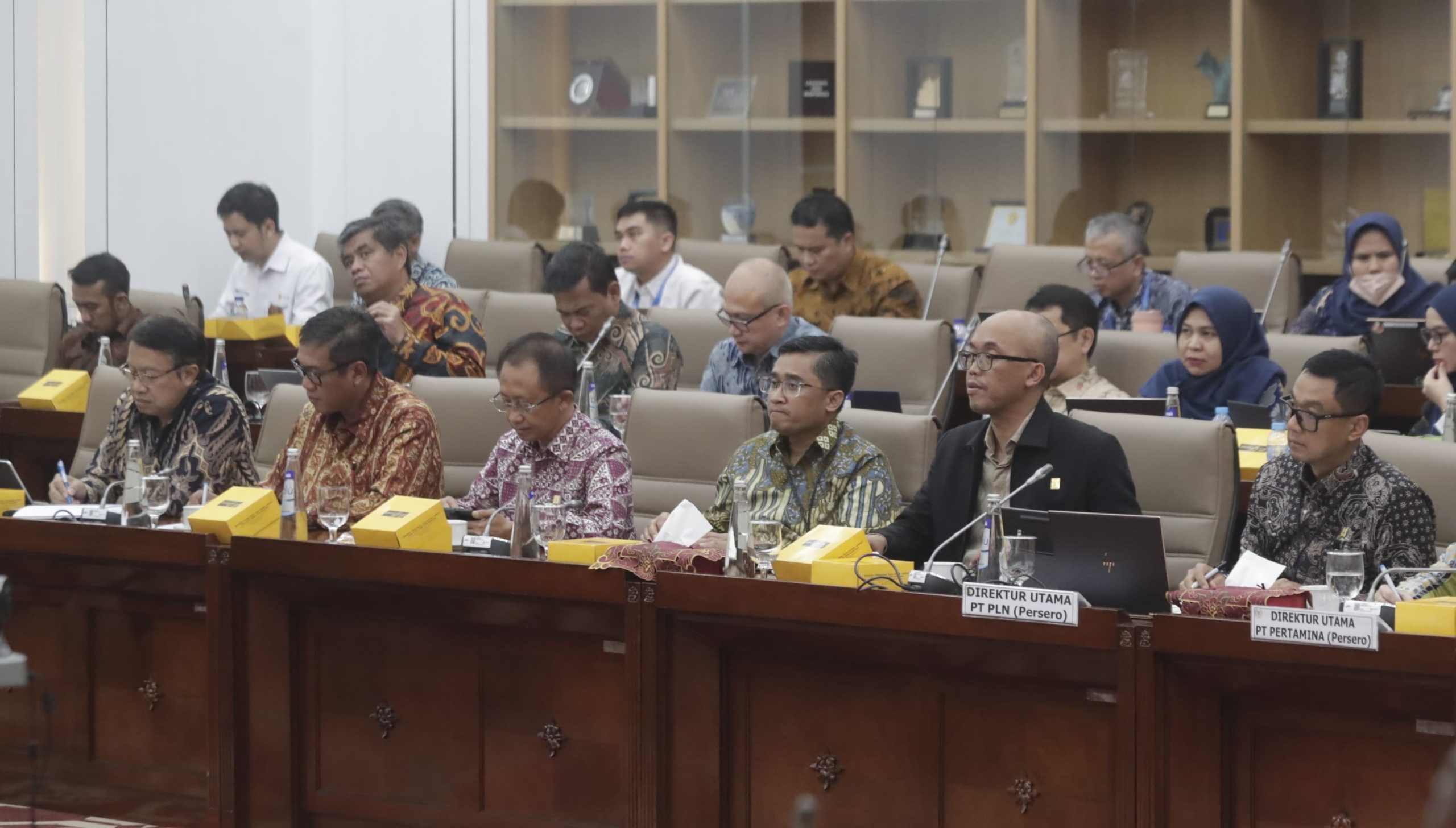 Wujudkan Sinergi BUMN dalam Transisi Energi, PLN Dapat Dukungan Legislatif