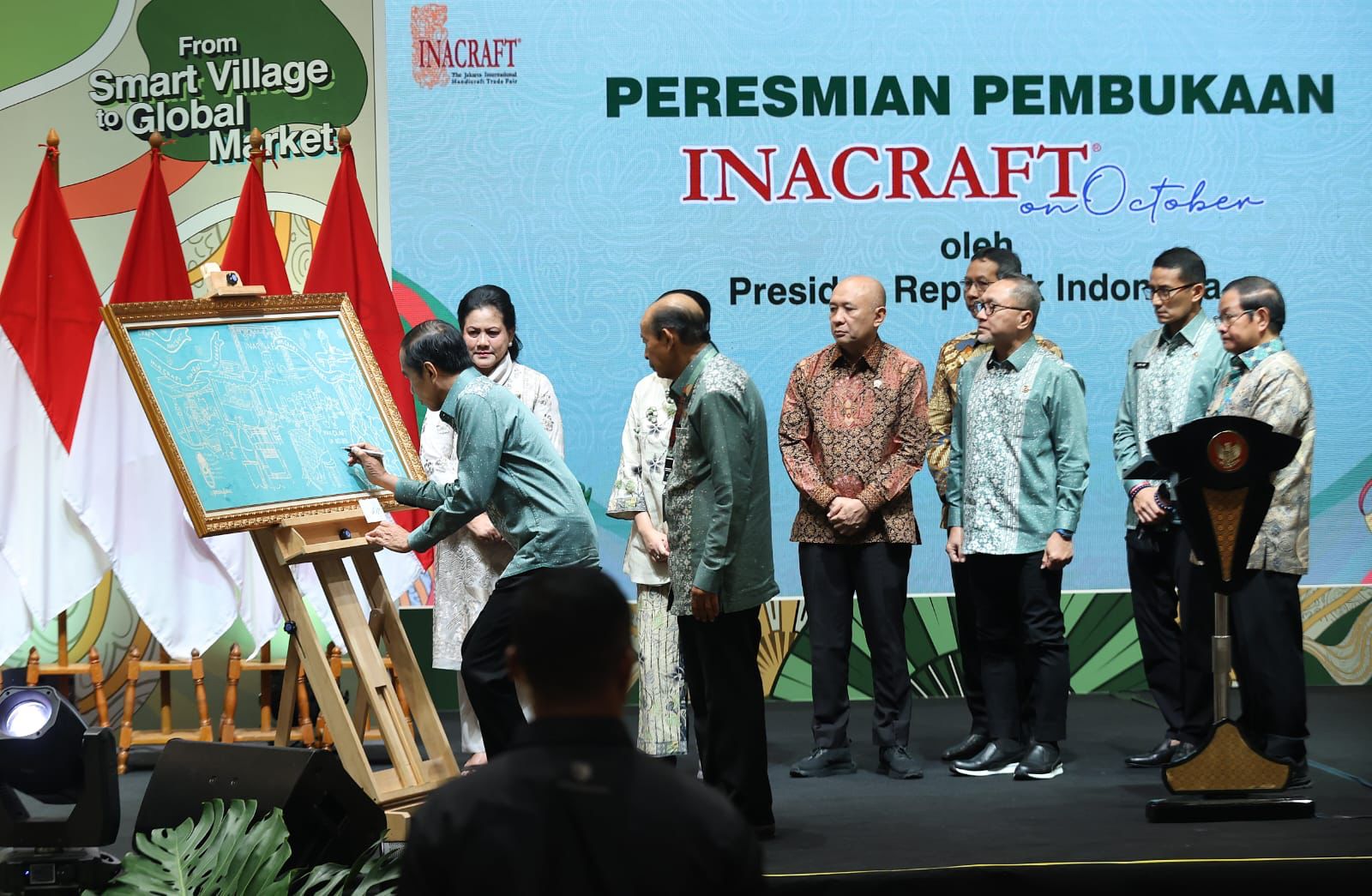 INACRAFT 2023 Dibuka Presiden, UMKM Binaan PLN Dari Papua Hingga Sumatra Dibanjiri Pembeli!