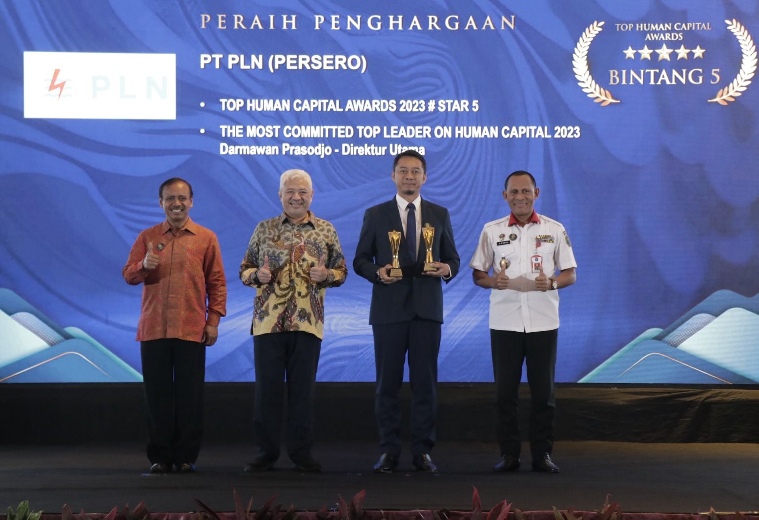 Wihh Mantap!! PLN Group Raih Penghargaan Bergengsi di Top Human Capital Awards 2023