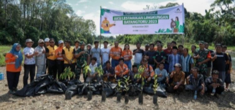 Peringati Hari Menanam Pohon Indonesia, PTAR Inisiasi Aksi Bersih Lingkungan