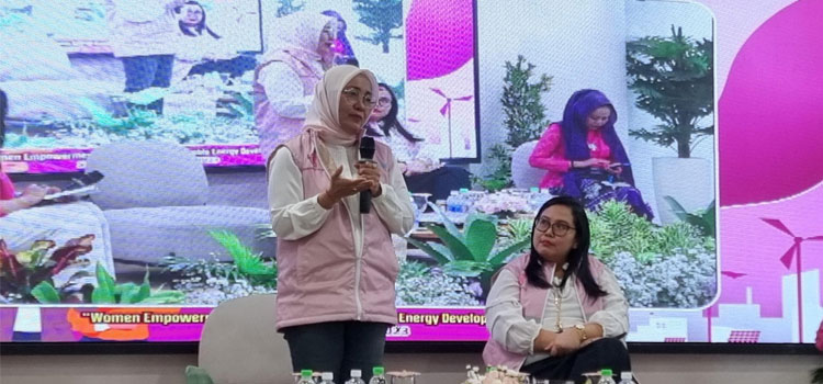 Goes to Campus, Srikandi PLN Ajak Mahasiswa Siap Hadapi Transisi Energi