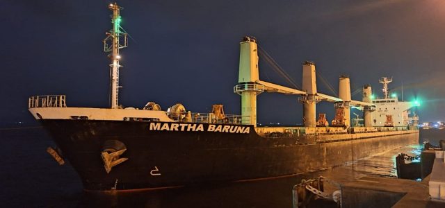 Kapal PT Pelayaran Bahtera Adhiguna Berhasil Selamatkan Tiga Nelayan di Samudera Hindia