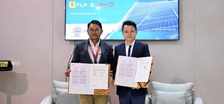 Kali Ini dengan BYD Motor, PLN Sepakati Lagi Kerja Sama Home Charging Service di Ajang IIMS 2024