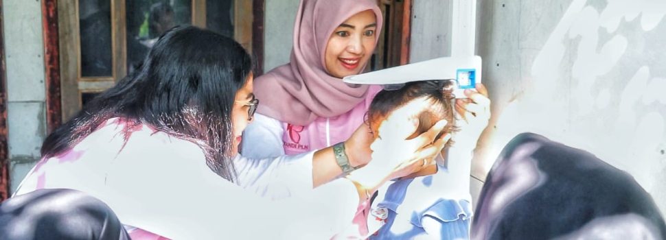 Cegah Stunting, Srikandi PLN Beri Makanan Bergizi untuk Ratusan Anak NTB