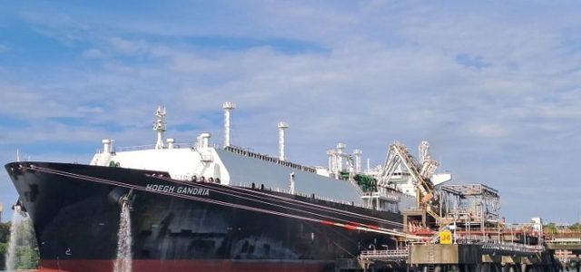 PGN Jual 64 BBTUD LNG ke China