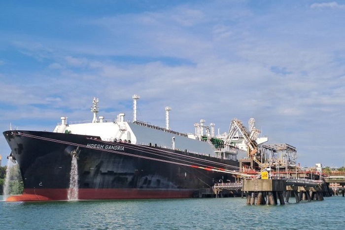 PGN Jual 64 BBTUD LNG ke China