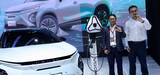 PLN Sediakan Layanan Home Charging Bagi Pembeli Mobil Listrik Chery