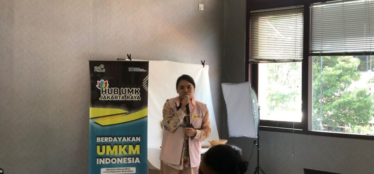 Dorong UMK Binaan Naik Kelas, Srikandi PLN Beri Pelatihan Dasar Hukum Bisnis Pada Peringatan International Women’s Day 2024