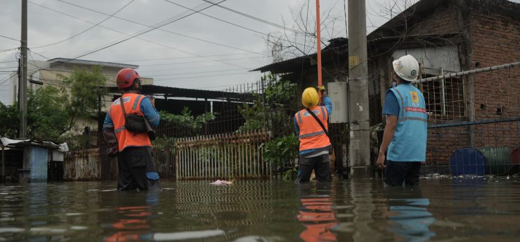 Cuaca Ekstrim Diperkirakan Berlanjut, PLN Imbau Pelanggan Amankan Penggunaan Kelistrikan